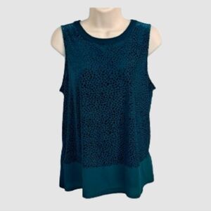 🌴EUC Velvet Flecked Top